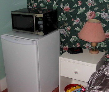 Cadboro Bay Bed & Breakfast Виктория Экстерьер фото