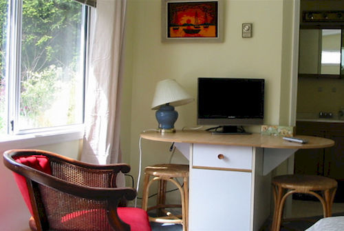 Cadboro Bay Bed & Breakfast Виктория Экстерьер фото